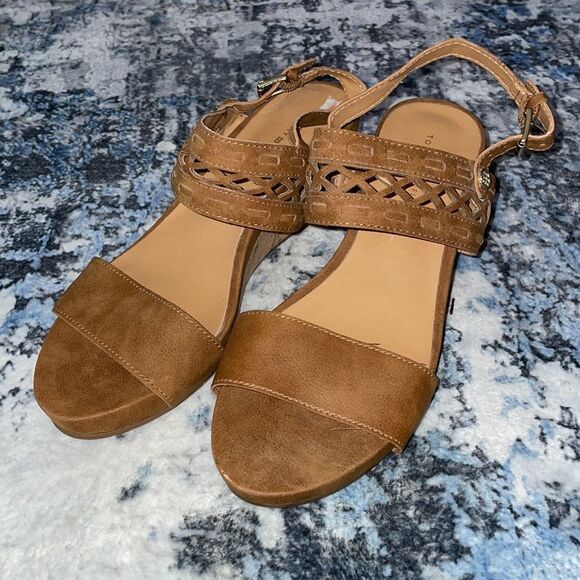 Tan Tommy Hilfiger "Jenesis" Cork Wedge Sandals - 6 - Picture 4 of 9